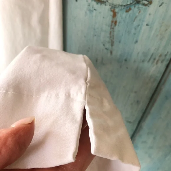 “So Slimming” white pants with side slit at ankle by Chico’s - Picture 4 of 10